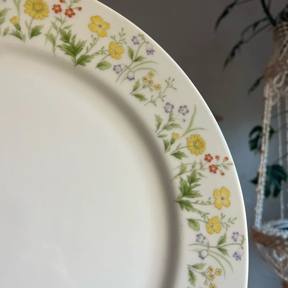Vintage Crescent China Flora 5723 Japan 10.5” Plate